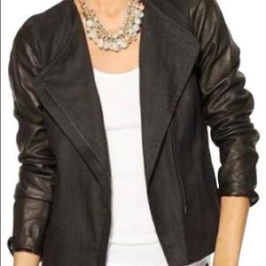 VINCE black leather and linen asymmetrical jacket, size 6 (Medium) 🖤 EUC